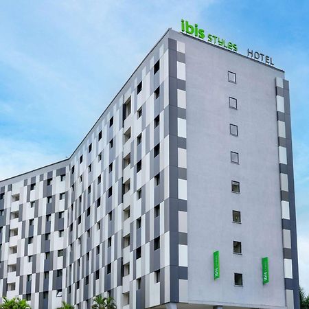 Ibis Styles Accra Airport Hotel Buitenkant foto