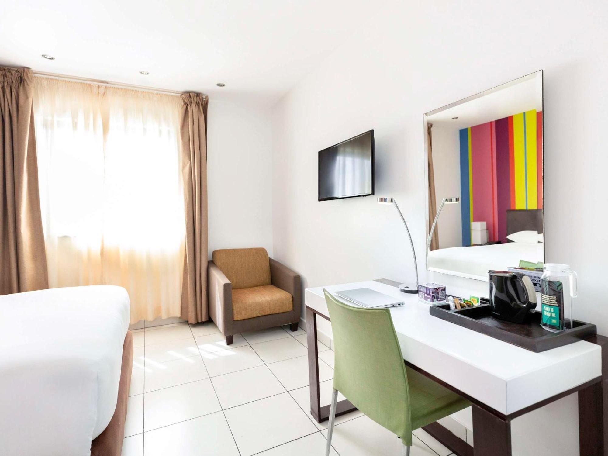 Ibis Styles Accra Airport Hotel Buitenkant foto