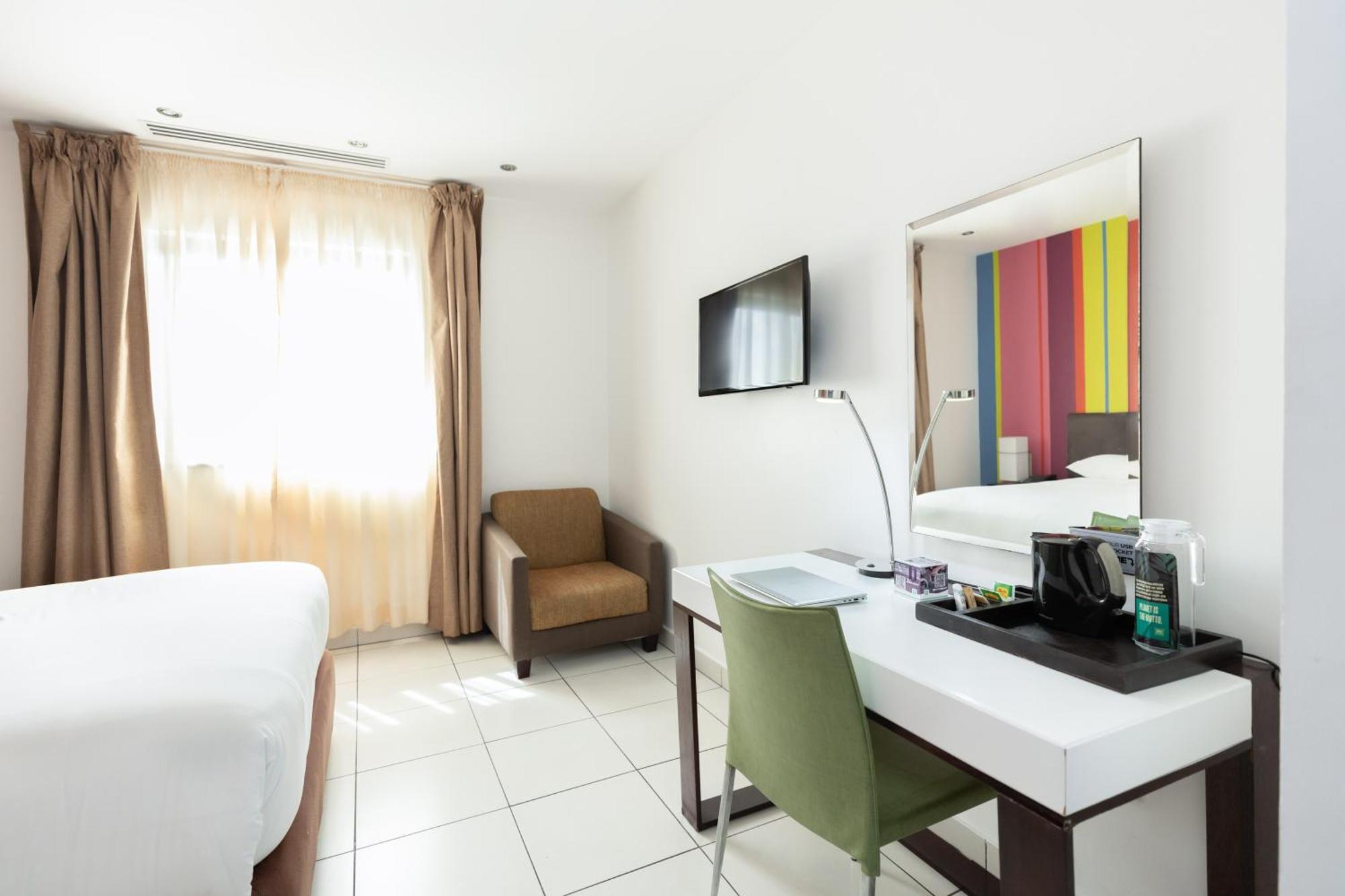 Ibis Styles Accra Airport Hotel Buitenkant foto