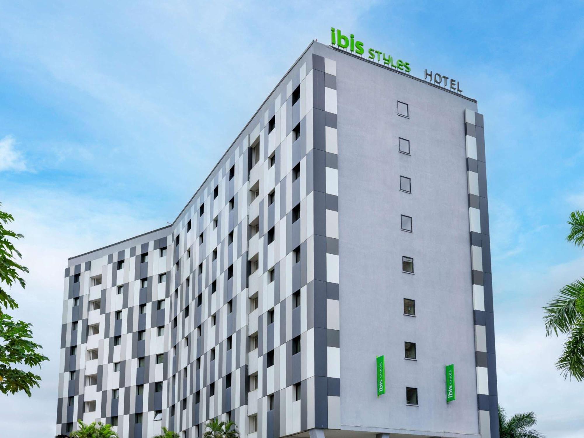 Ibis Styles Accra Airport Hotel Buitenkant foto